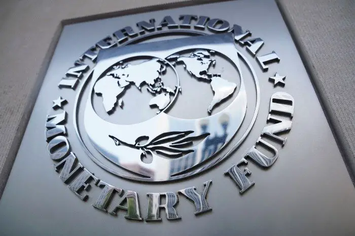 Expertos: informe del FMI demuestra que China no está manipulando el yuan