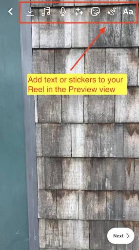 Captura de pantalla que muestra la vista previa antes de cargar un carrete de Instagram, donde puede agregar texto y pegatinas